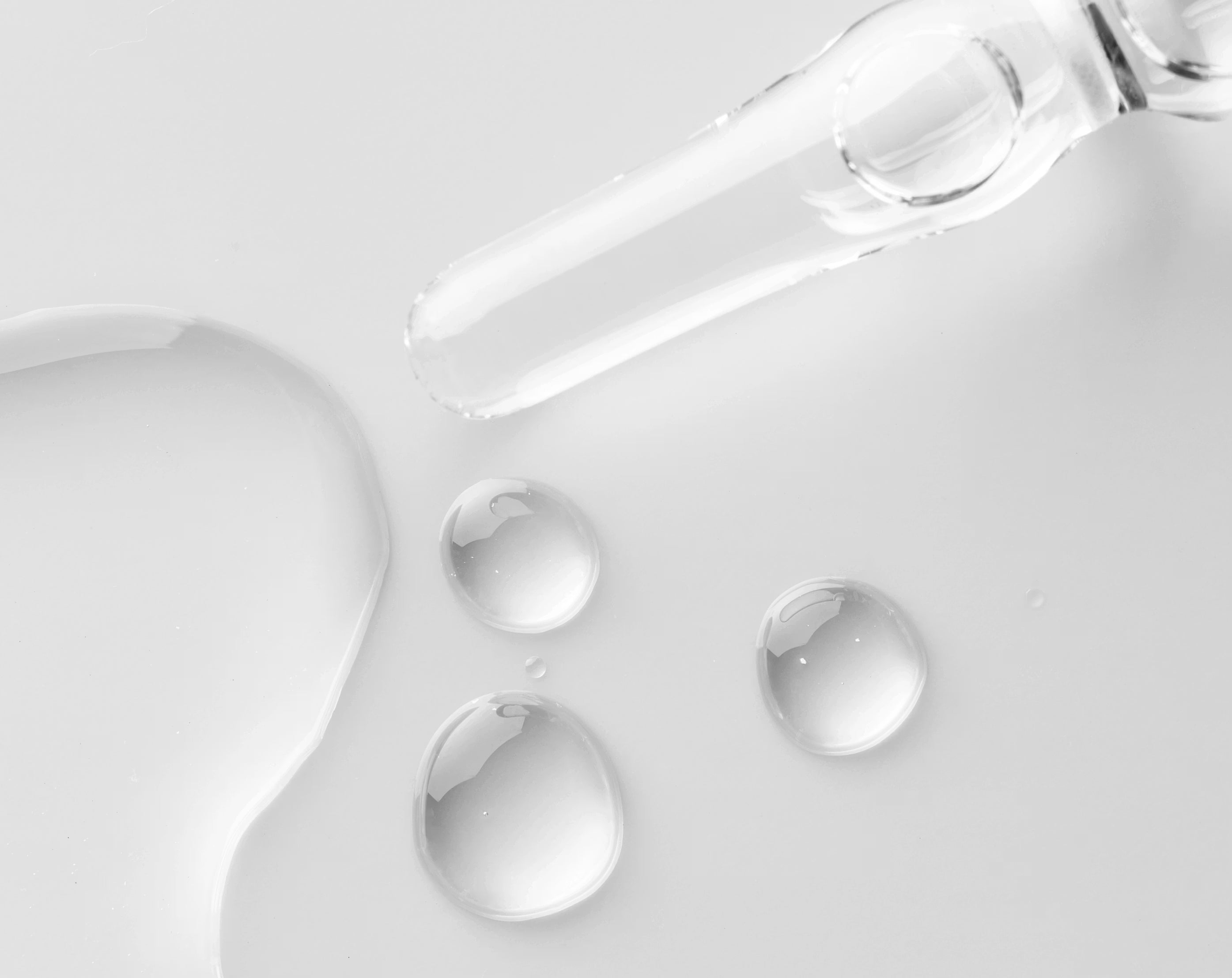 Acidi nella skincare coreana: cosa sono, a cosa servono e come scegliere quello giusto